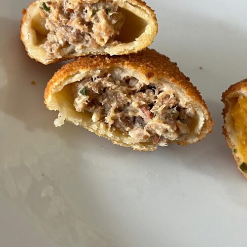 Rissóis de Carne Especial 550gr- 12Un Carina